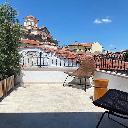 Couette-café Min (adults Only) *