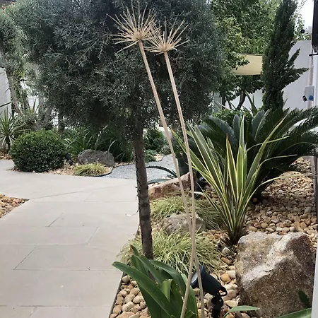 Couette-café Min (adults Only)